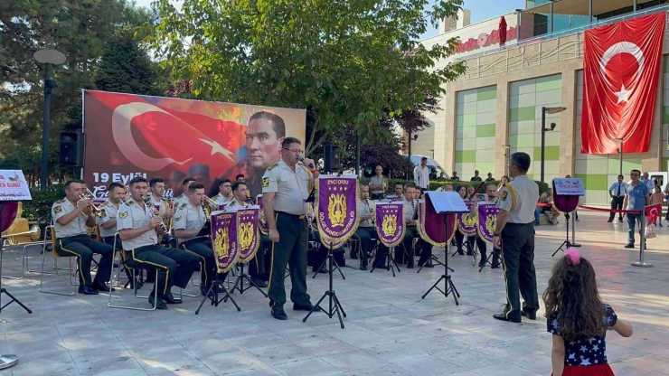 Malatya Park Avm’de Gaziler Günü Etkinliği