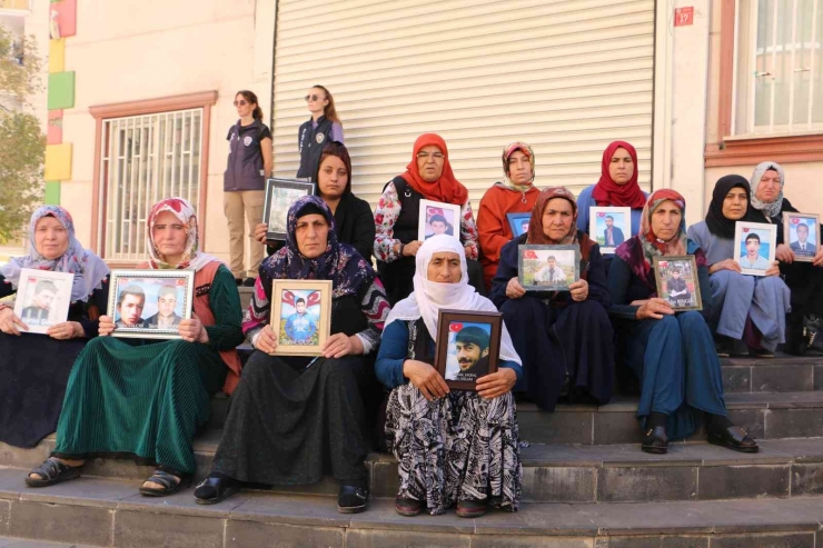 Pkk Mağduru Anneden Oğluna Çağrı: "bu Acı Sen Geldiğinde Son Bulacak"