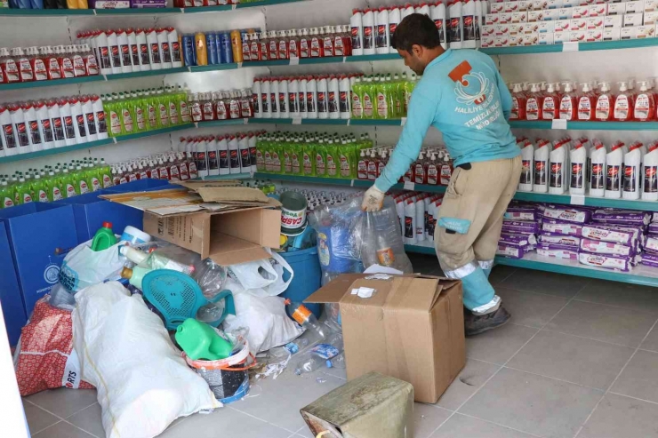 Haliliye’de Sıfır Atık Marketlerin Üçüncüsü Kuruldu