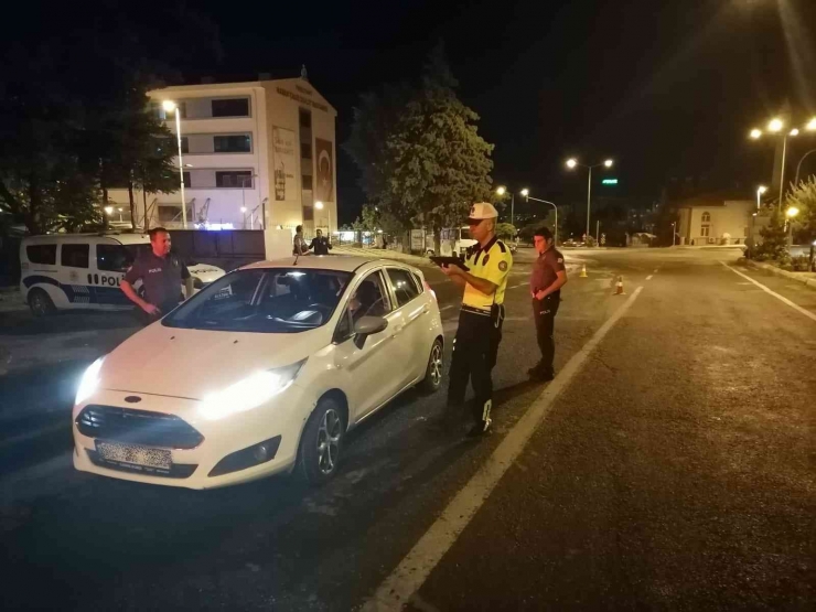 Malatya’da Polis Ekipleri Trafik Denetimi Yaptı