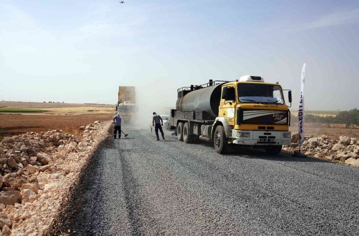 Siverek Kırsalında Asfalt Kaplama Çalışması Başladı