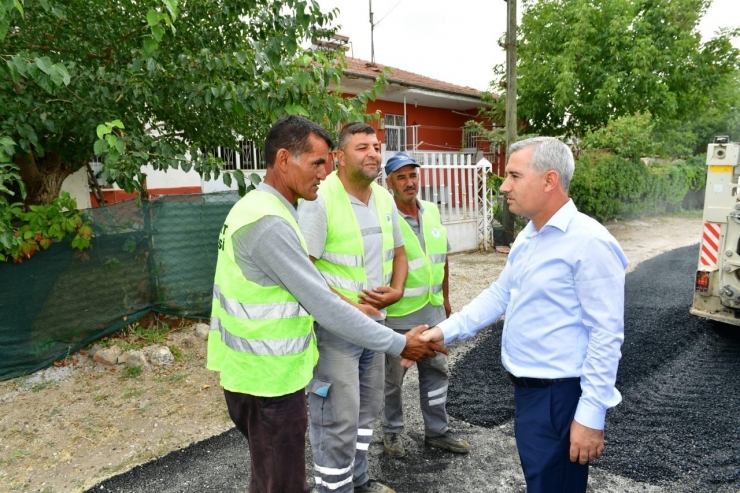 Örnekköy’de Yollar Örnek Oluyor