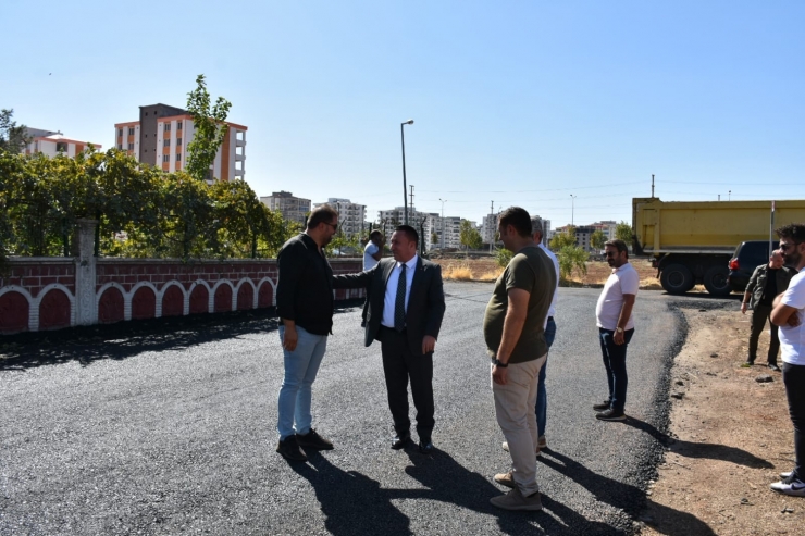 Bağlar Belediyesinde Yol Çalışmaları Devam Ediyor