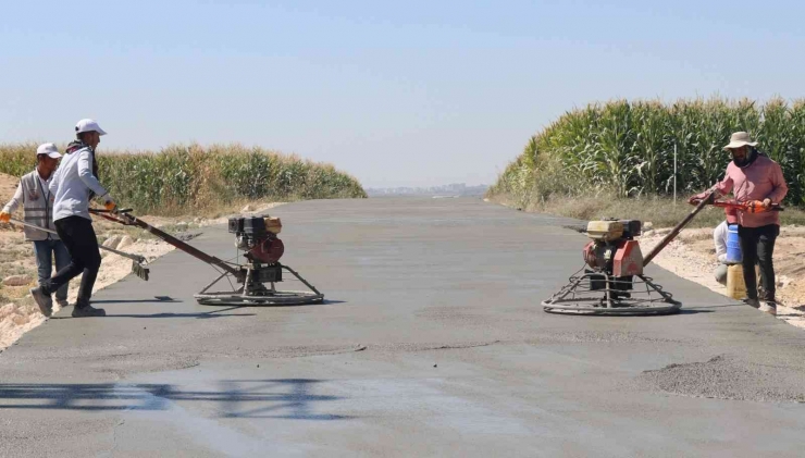 Ceylanpınar’da Asfalt Ve Beton Yol Çalışmaları Sürüyor