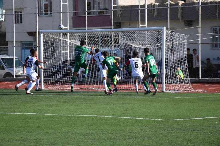 Araban Belediyespor, Gaziantepgücüspor’u 4-0 Mağlup Etti