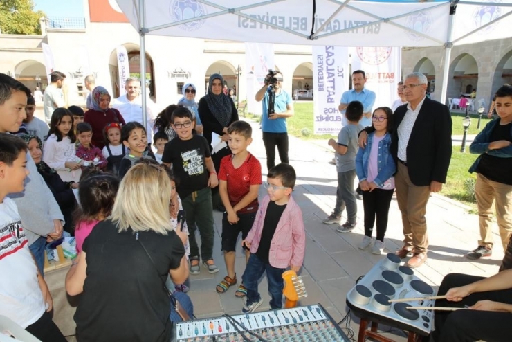 Güder: “bilim Şenliği’ni Battalgazi’de Geleneksel Hale Getirdik”