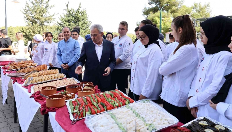 Gaün’de Geleneksel Tanışma Kahvaltısı