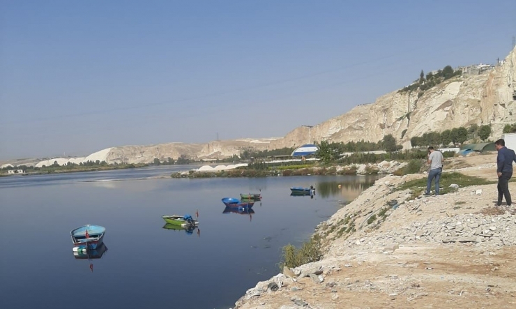 Fırat Nehri Kenarında Bıçaklanmış Bir Kadın Bulundu