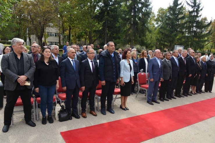 Çingene Kızı Mozaiği, Hacettepe Üniversitesi Duvarında Yerini Aldı