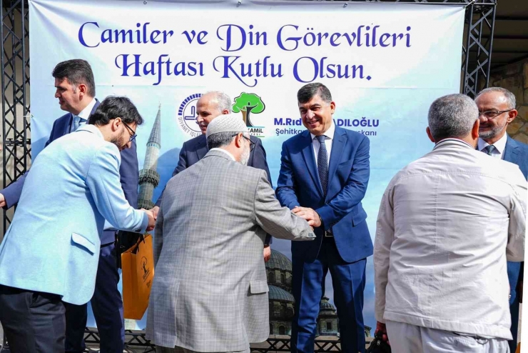 Başkan Fadıloğlu, Din Görevlilerini Konuk Etti