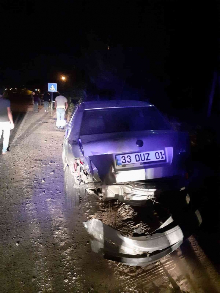 İki Otomobilin Çarpıştığı Kazada 3 Kişi Yaralandı