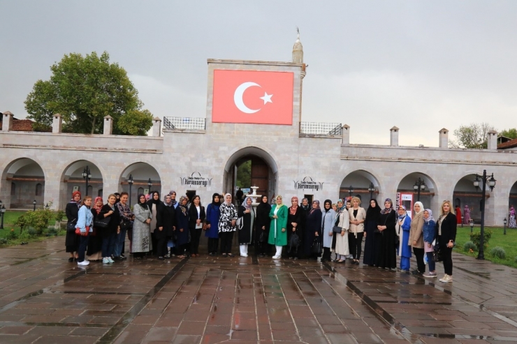 Stk’ların Kadın Temsilcilerinden Hizmetlere Tam Not