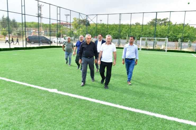 Yeşilyurt’ta Öğrencilerin İstediği Halı Saha Tamamlandı