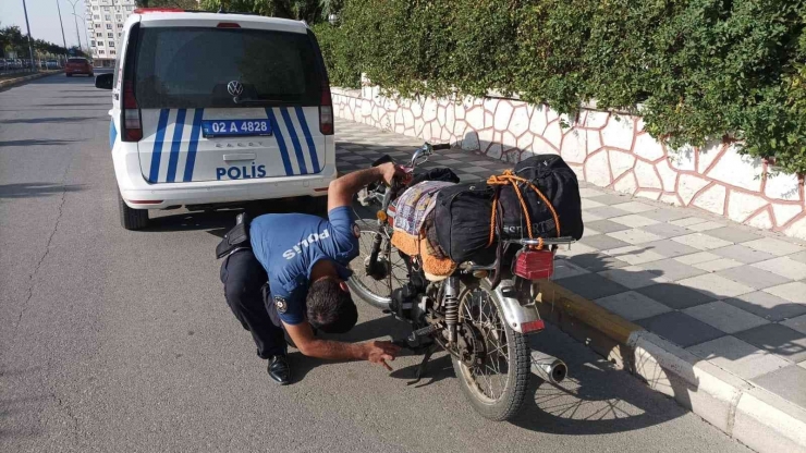 Polisin Şüphelendiği Motosiklet Çalıntı Çıktı