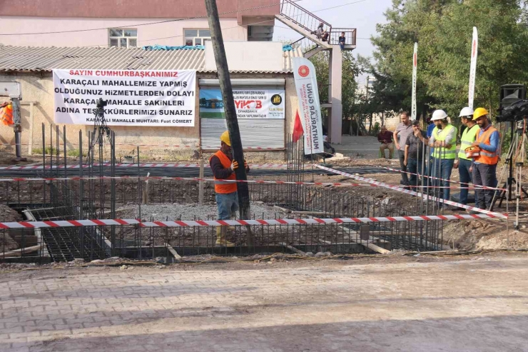 Cumhurbaşkanı Erdoğan Canlı Yayınla Bağlandı, Diyarbakır’da Muhtarlık Binası Temeli Atıldı