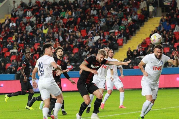 Ziraat Türkiye Kupası: Gaziantep Fk: 4 - Sarıyer: 0