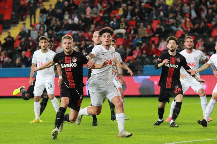 Ziraat Türkiye Kupası: Gaziantep Fk: 4 - Sarıyer: 0