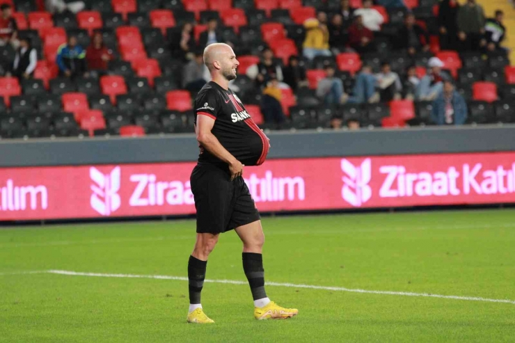 Ziraat Türkiye Kupası: Gaziantep Fk: 4 - Sarıyer: 0