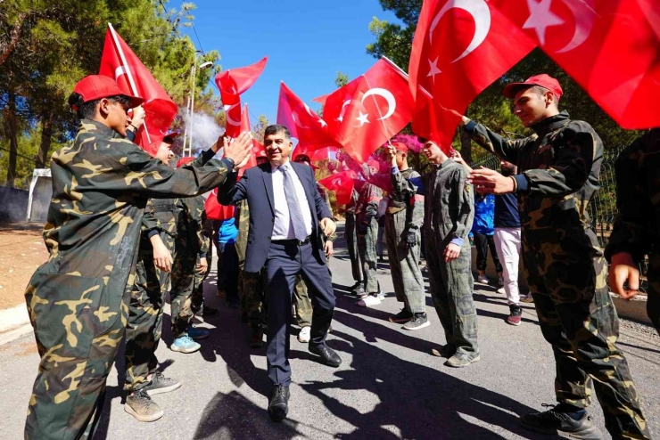 Gençlik Kampında Bayram Coşkusu