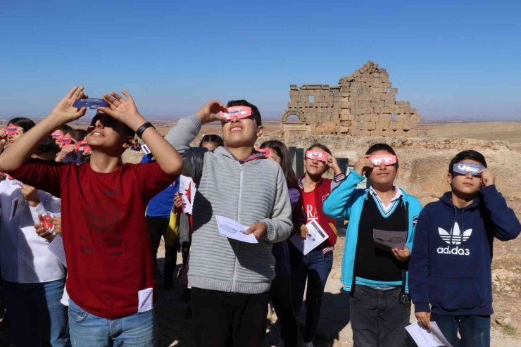 Doğunun Çocukları Güneşin Dansını Zerzavan’dan İzledi