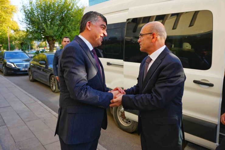 Eski Başbakan Yardımcısı Mehmet Şimşek’ten Başkan Fadıloğlu’na Ziyaret