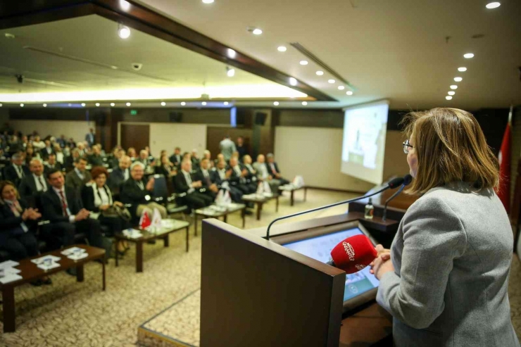 Başkan Şahin Kamu Ve Özel Sektörü Bir Araya Getiren Çalıştaya Katıldı