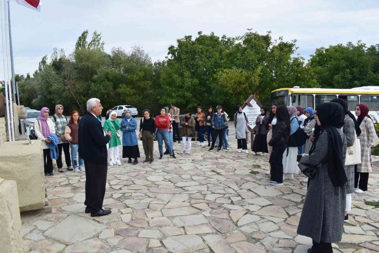 Gençlerle Malatya Tarihine Yolculuk