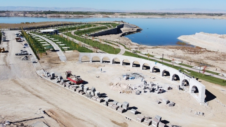 Malatya’nın İlk Sahil Parkı Projesi Tüm Hızıyla Sürüyor