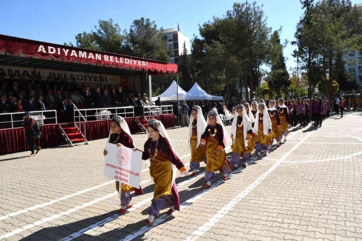 Adıyaman’da Cumhuriyet Bayramı Coşku İle Kutlandı