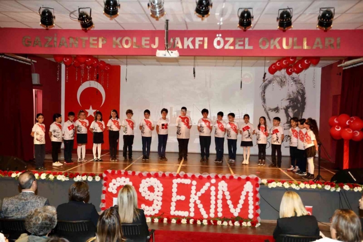 Gaziantep Kolej Vakfı’nda Cumhuriyet Coşkusu