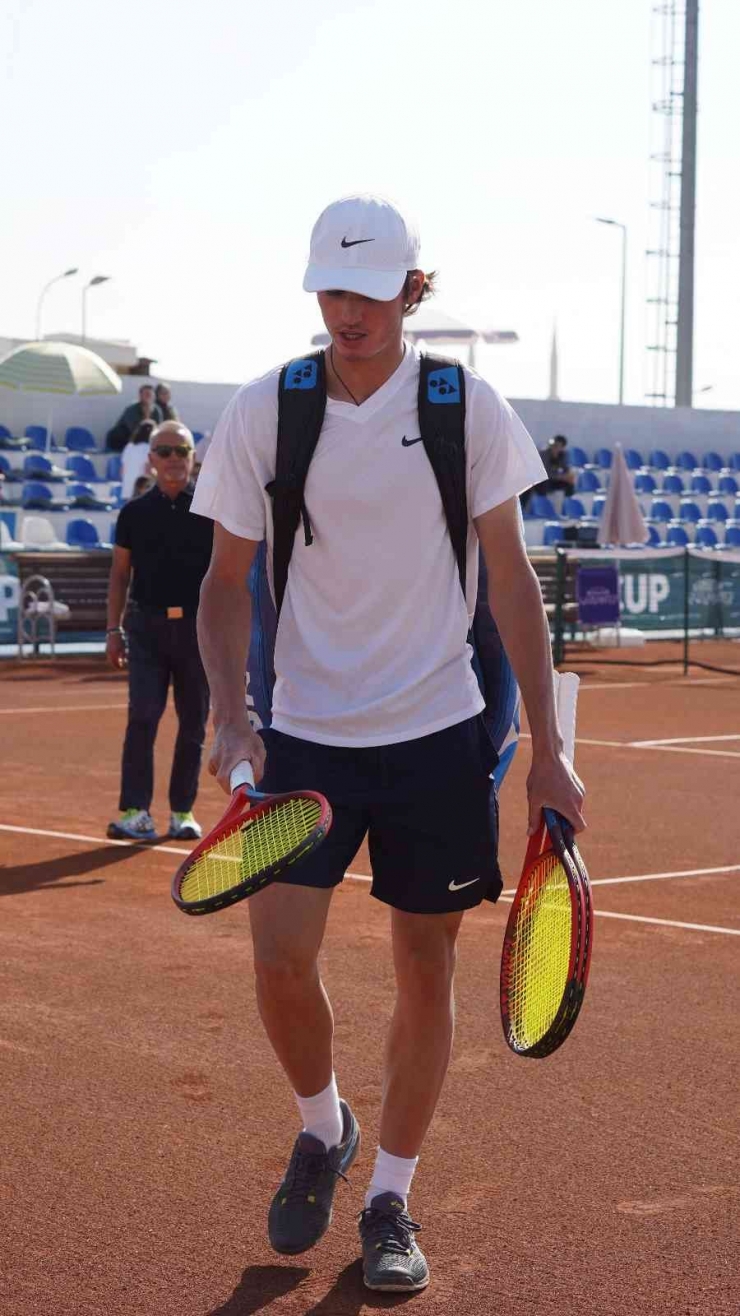 Uluslararası Gaziantep Cup Tenis Turnuvası’nda Finalistler Kupalarına Kavuştu