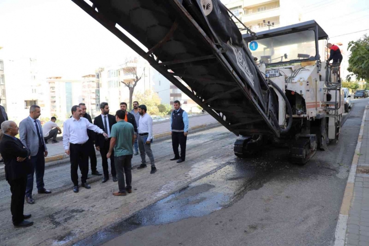 Karaköprü’de Asfalt Yollar Yenileniyor