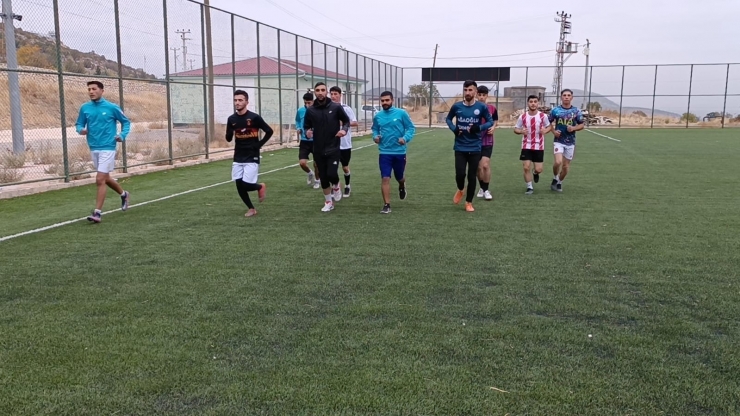 Dicle Belediyespor İdmanlara Başladı