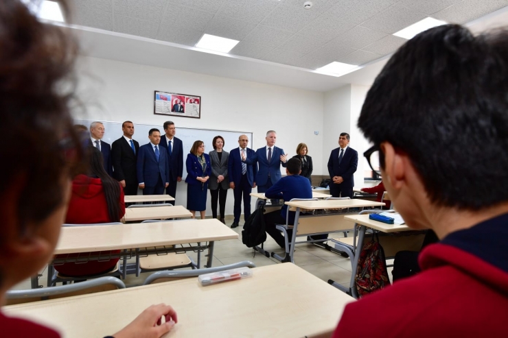 Saim Akınal Anadolu Lisesi’nin Açılış Töreni Gerçekleştirildi