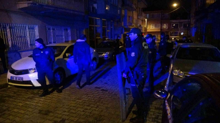 Malatya’da Kavga İhbarına Giden Polis Bacağından Vuruldu