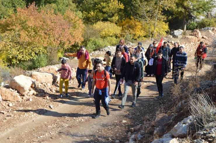 Besni’de Doğa Yürüyüşü Gerçekleştirildi