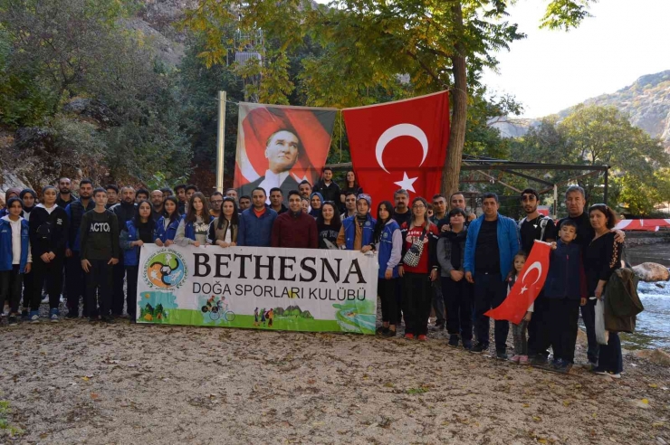 Besni’de Doğa Yürüyüşü Gerçekleştirildi