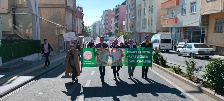 Dicle’de Sağlıkçılardan Sağlıklı Yaşam Yürüyüşü