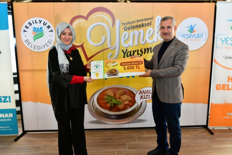 ‘analı-kızlı’ Yemek Yarışmasında Ödüller Sahiplerini Buldu