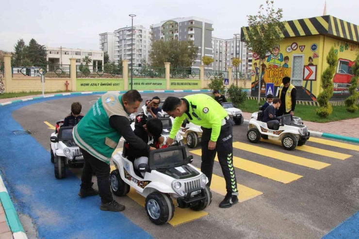 Haliliye’de Çocuk Trafik Parkında Eğitimler Başladı
