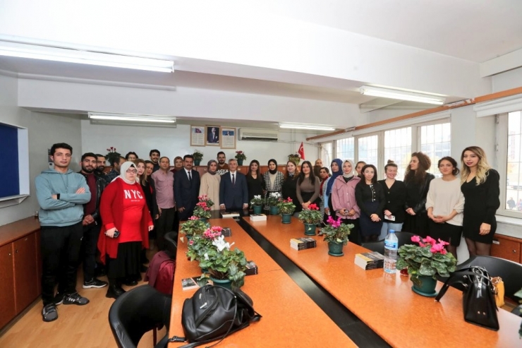 Başkan Mehmet Tahmazoğlu Öğretmenleri Ziyaret Etti