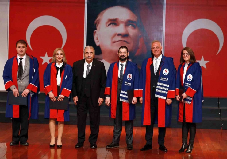 Sanko Üniversitesi Akademik Yıl Açılışı Ve Tıp Fakültesi Beyaz Önlük Giyme Töreni Yapıldı