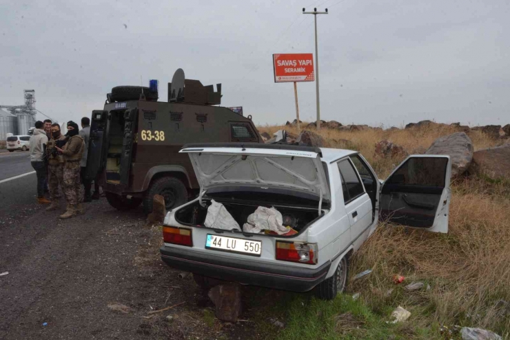 Kadın Sürücü Çalıntı Otomobille Ortalığı Birbirine Kattı