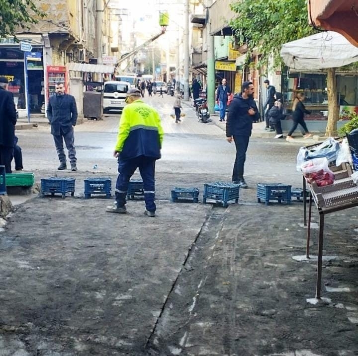 Bağlar’da Hizmet Seferberliği Devam Ediyor