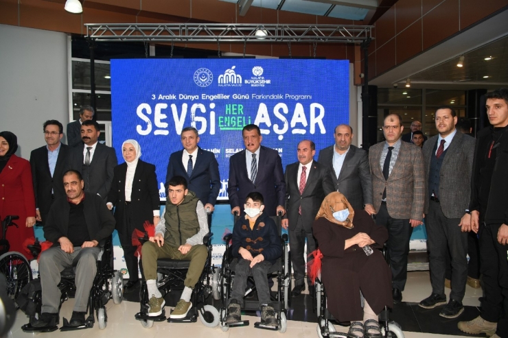 Gürkan: “engellilere Uygun Engelsiz Mekanlar Oluşturmaya Gayret Ediyoruz”