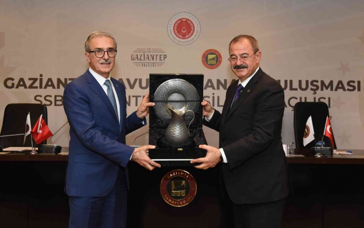 Türkiye’de Bir İlk: Savunma Sanayi Başkanlığı Gaziantep Temsilciliği Açıldı