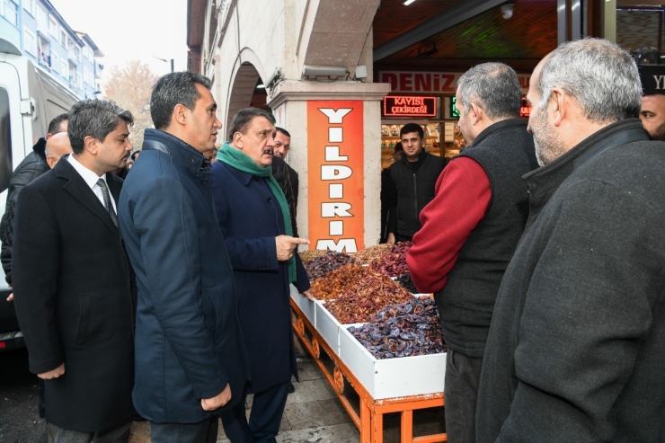 Şire Pazarında Çalışmalar Büyük Oranda Tamamlandı