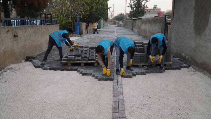 Haliliye’ye Yeni Yollar Kazandırılıyor