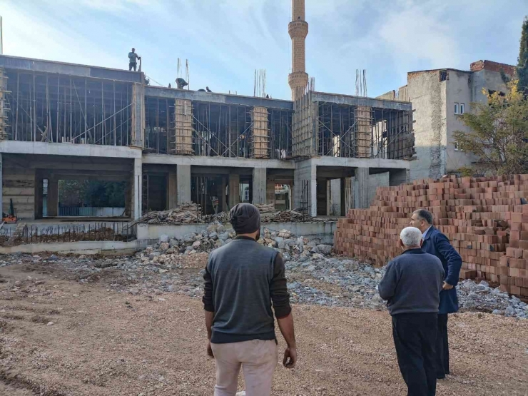 Vali Çuhadar, Okul Ve Cami İnşaatlarında İncelemelerde Bulundu