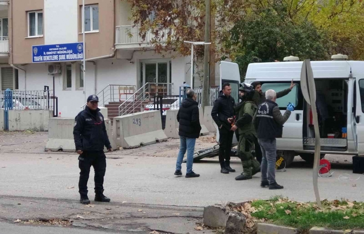 Polis Merkezi Yakınında Şüpheli Valiz Paniği